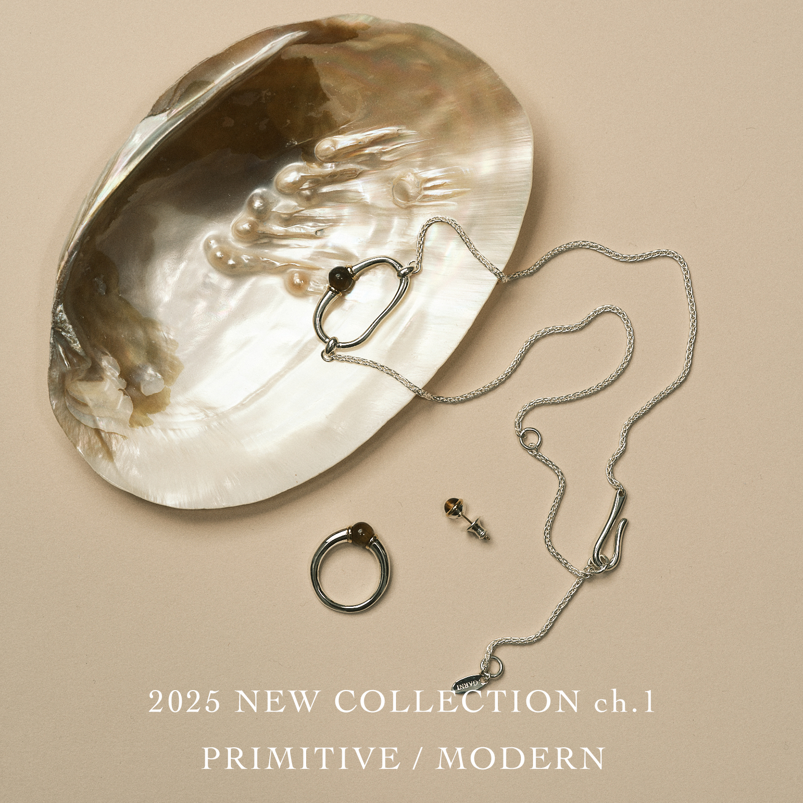 PRIMITIVE/MODERN