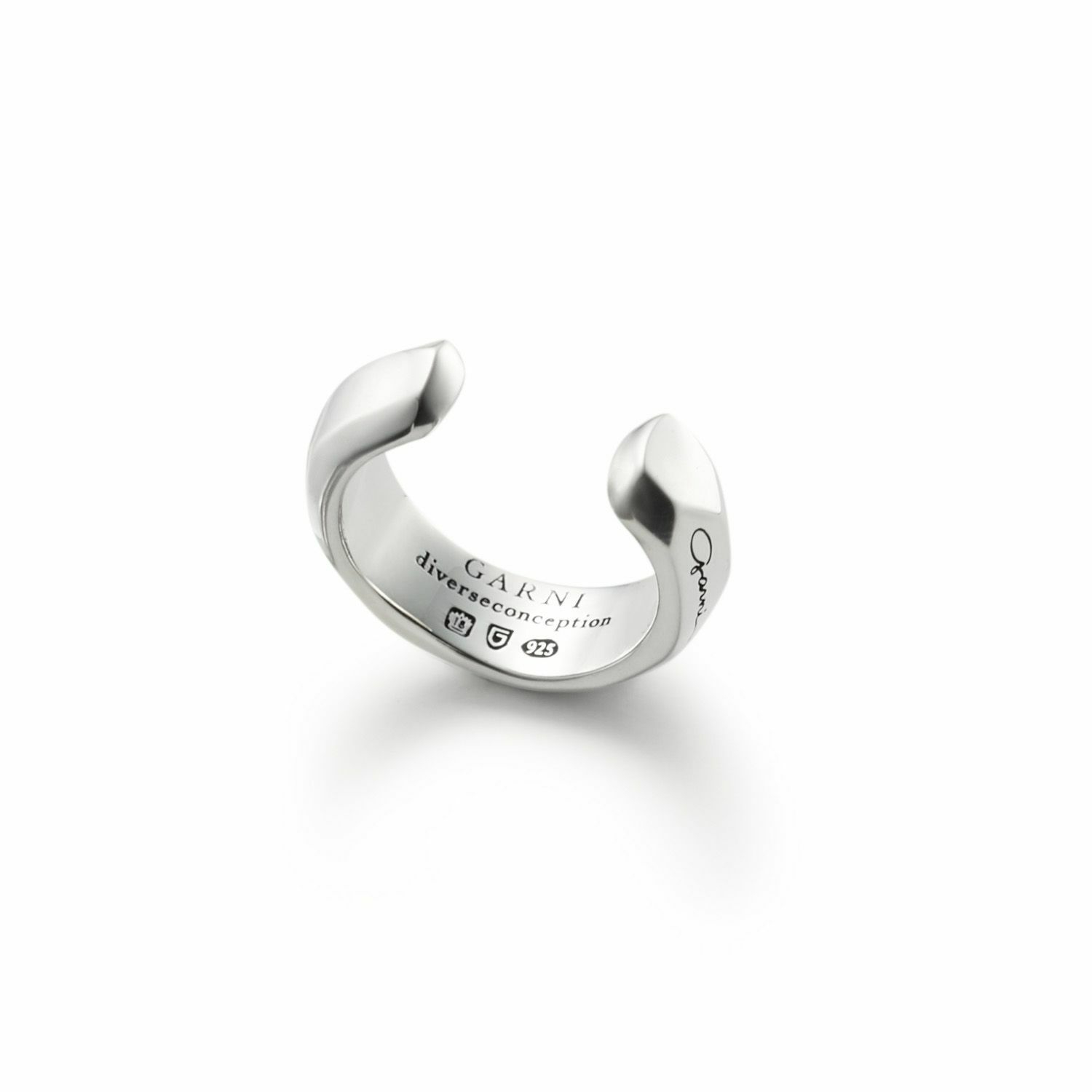 Crockery Ring Ear Cuff - L - SILVER | GARNI ONLINE STORE