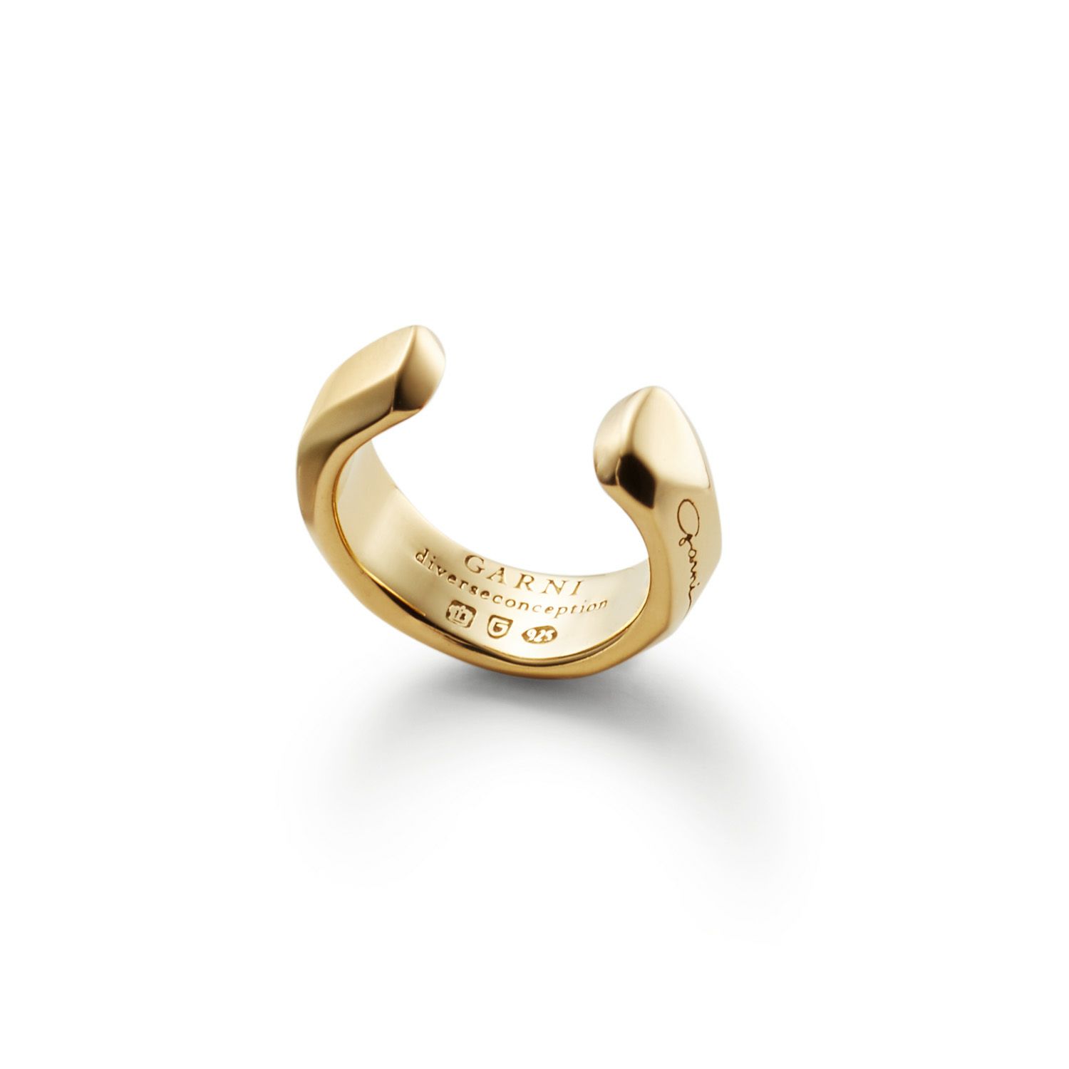 Crockery Ring Ear Cuff - L - GOLD | GARNI ONLINE STORE