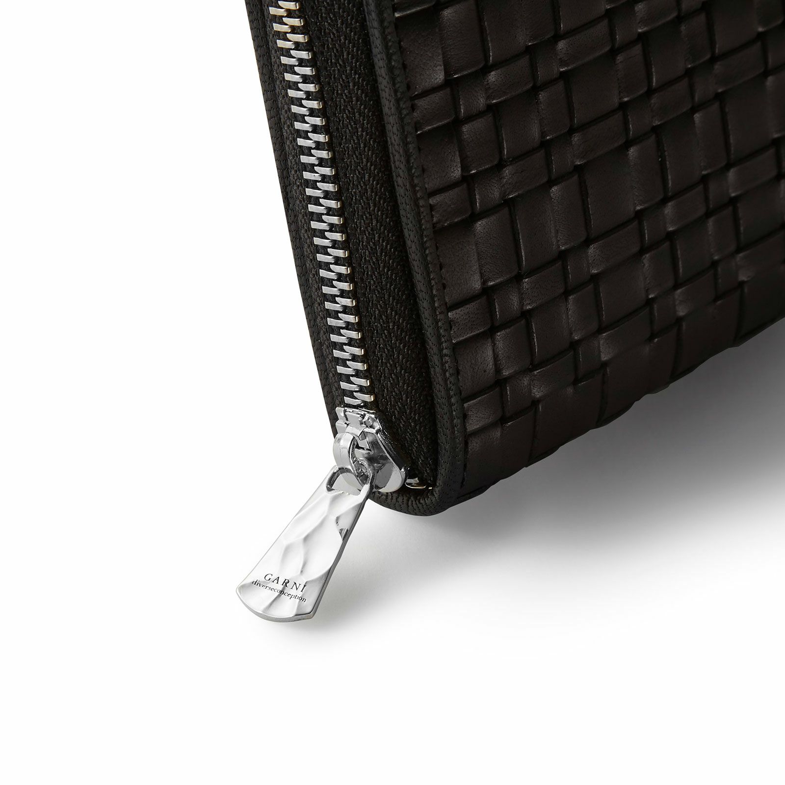 Weave Zip Long Wallet - BLACK | GARNI ONLINE STORE