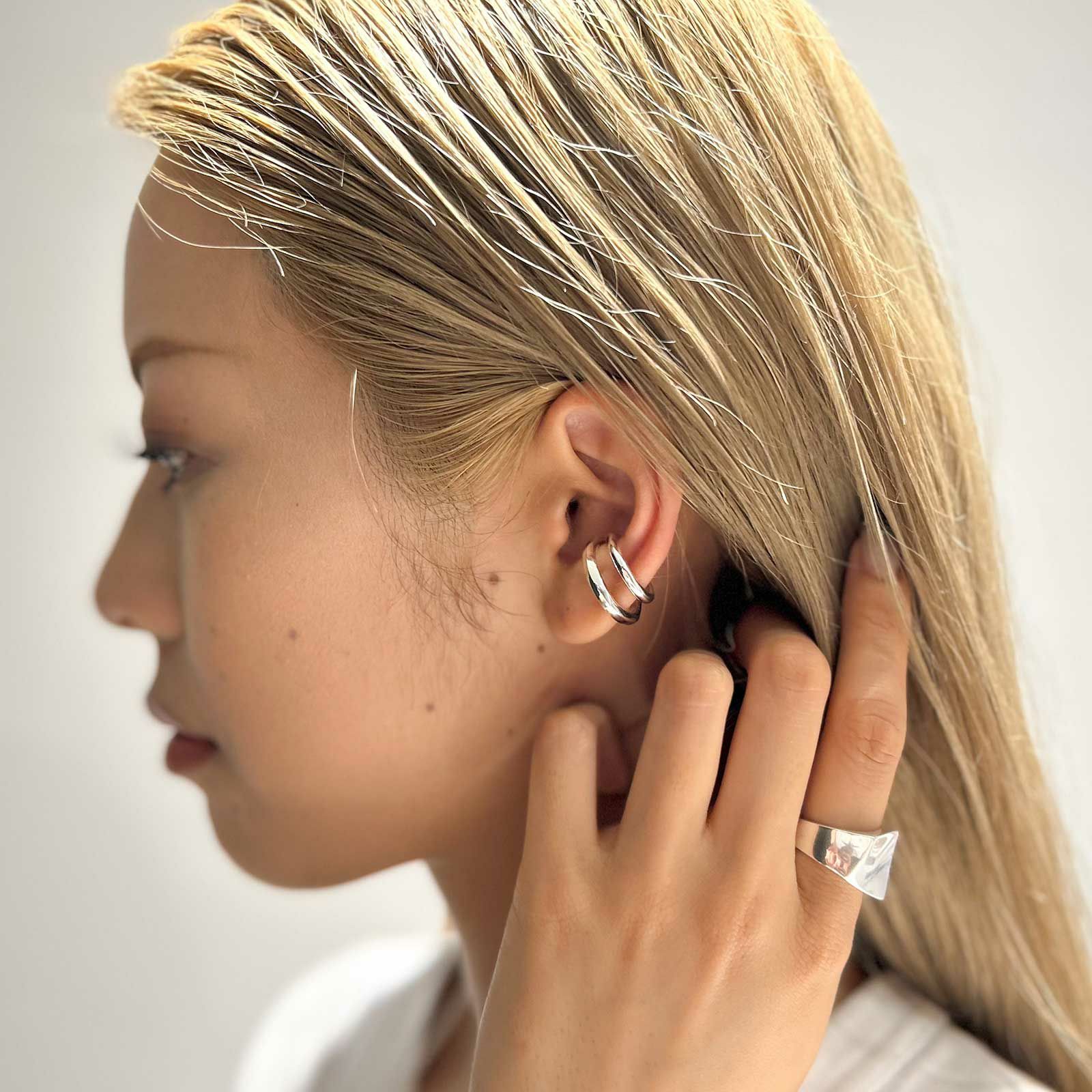 Layered Hoop Ear Cuff | GARNI ONLINE STORE Layered Hoop Ear Cuff | GARNI ONLINE STORE