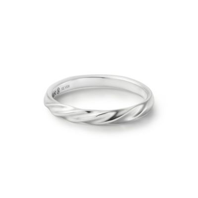 Half Twist Ring - M