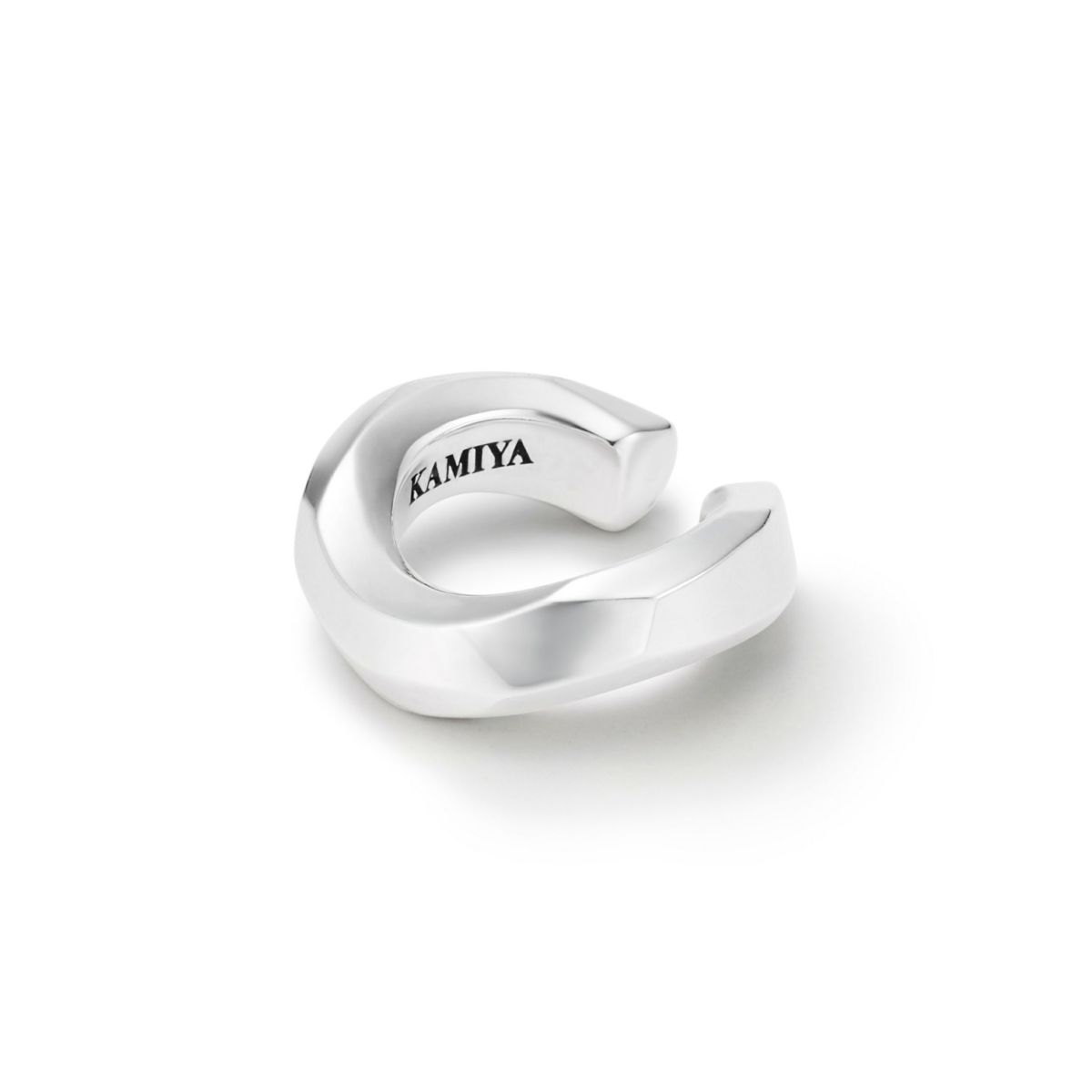 KAMIYA × GARNI」Crockery Ear Cuff | GARNI ONLINE STORE