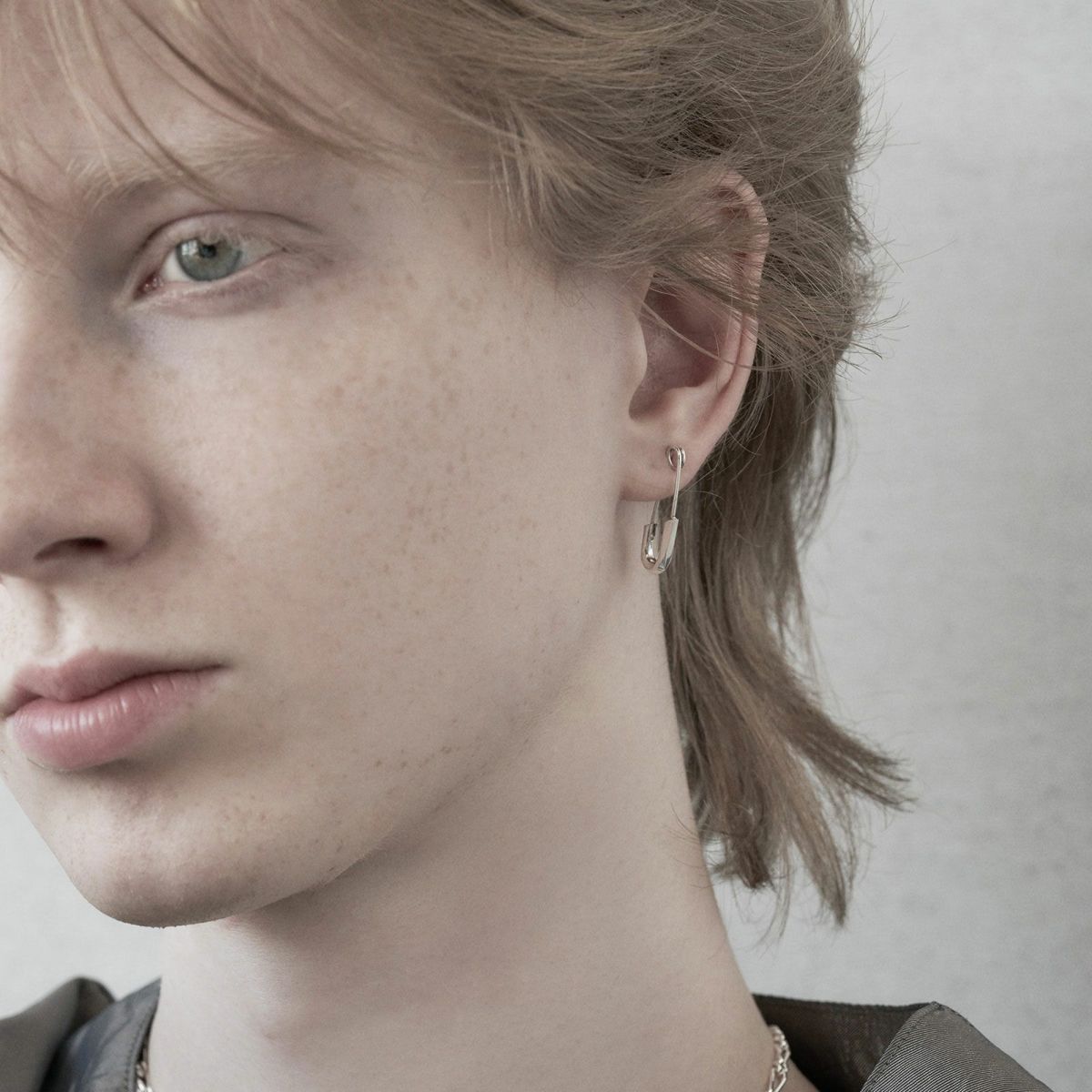 Safety Pin Pierce | GARNI ONLINE STORE