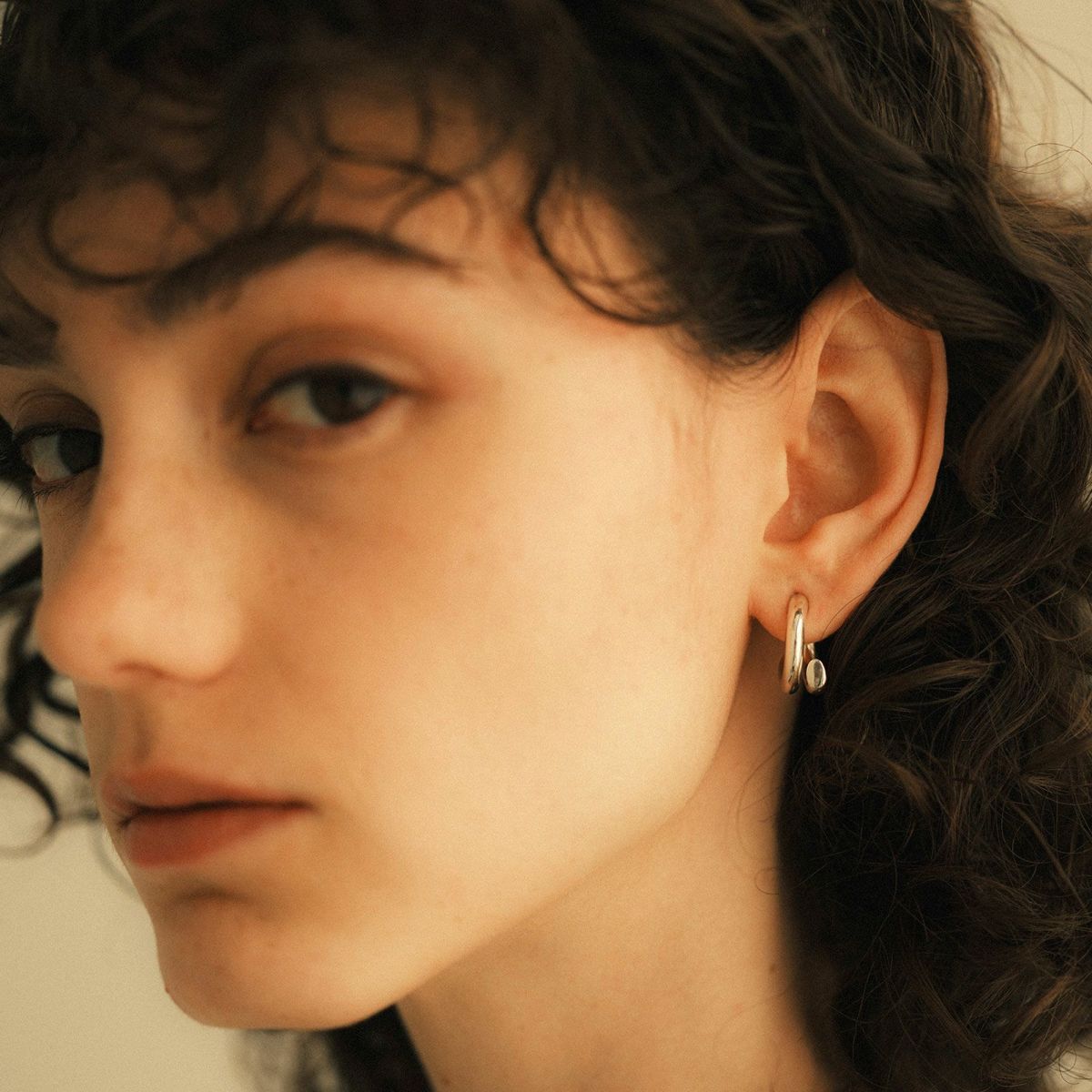 Intersect Hoop Pierce | GARNI ONLINE STORE